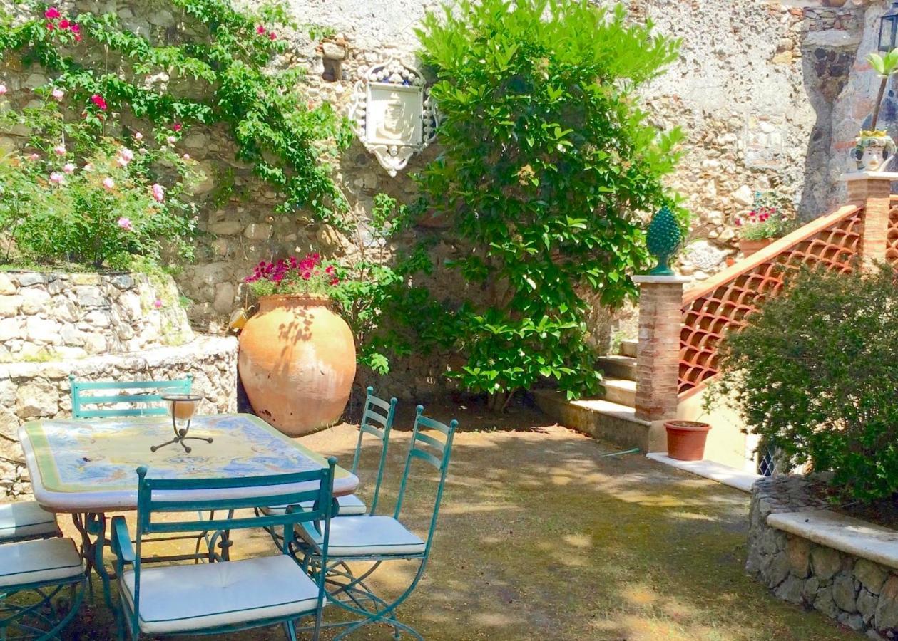 Villa Mimosa Taormina Rooftop Terrace Exterior photo